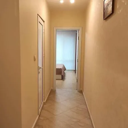 8 8 Apartment *